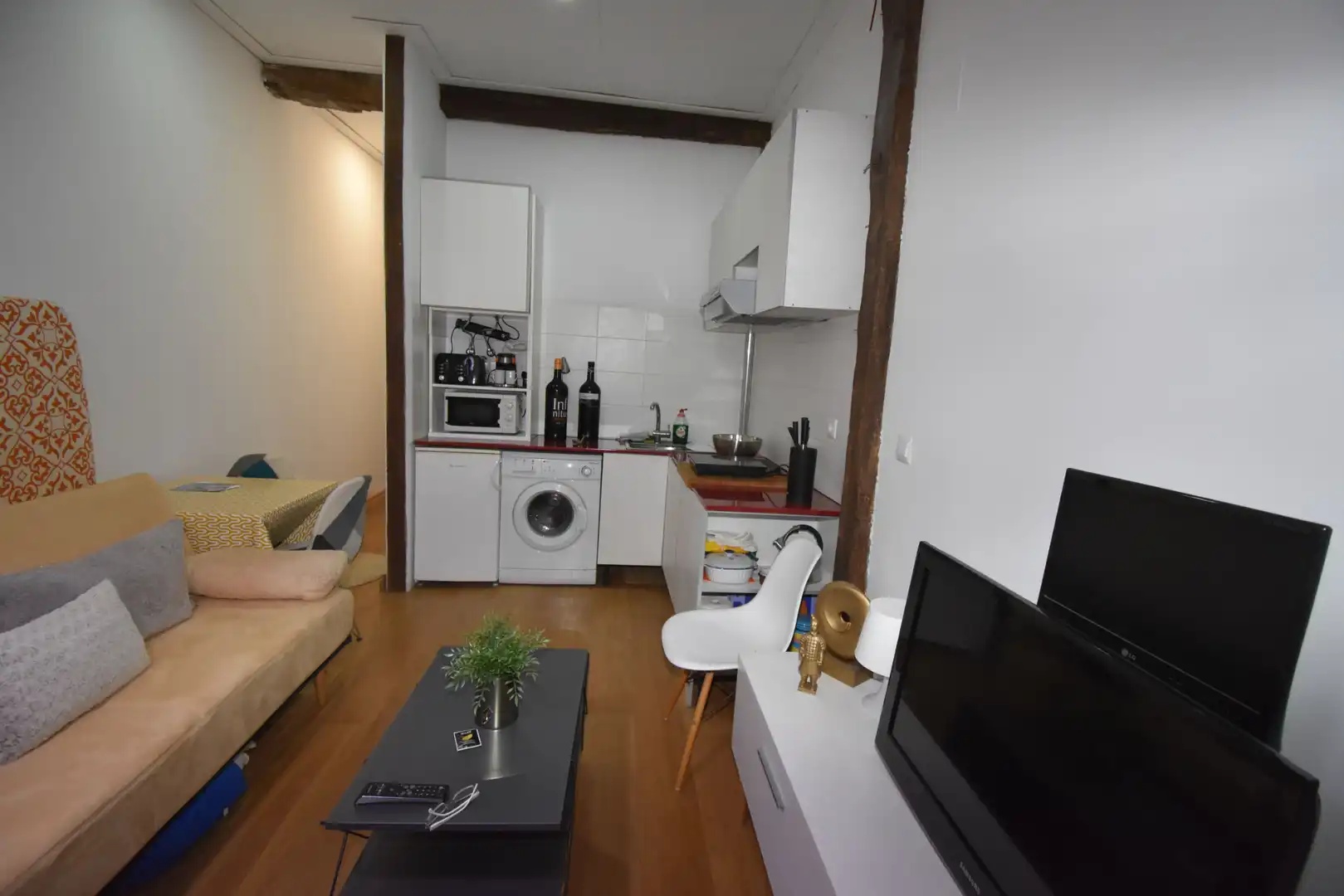 Living room of Apartments for sale in Santander  with Parquet flooring and Furnished