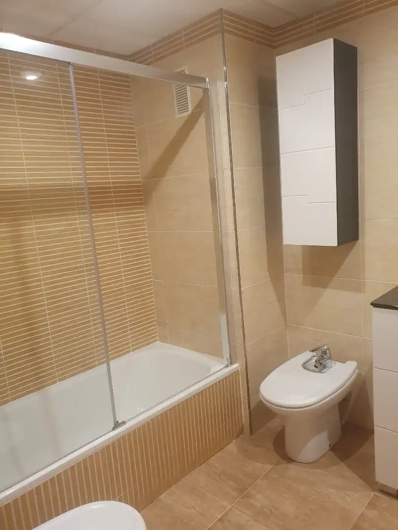 Bany de Àtic en venda en Roquetas de Mar amb Aire condicionat, Calefacció i Terrassa