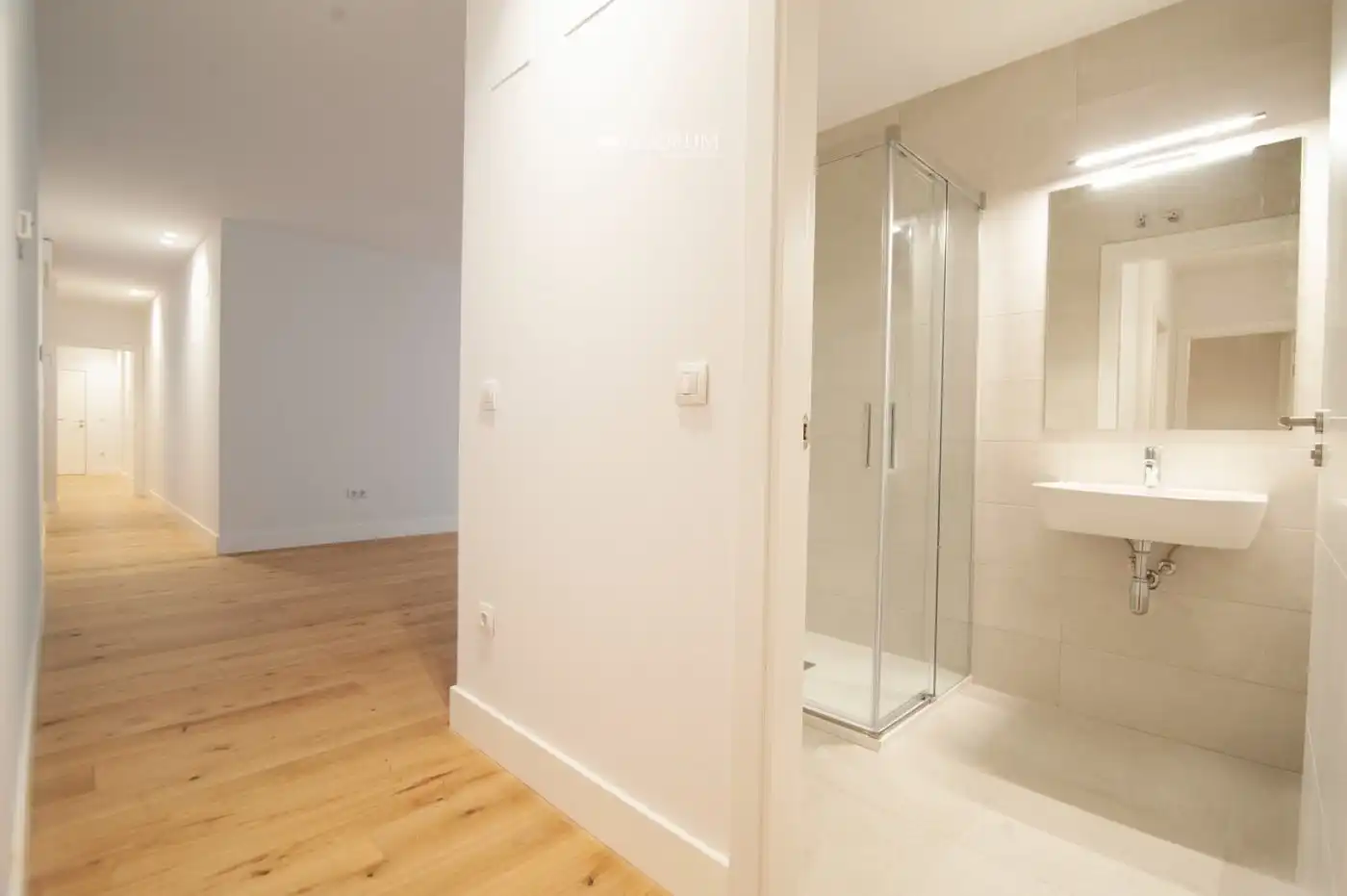 Baño de Piso de alquiler en Bilbao  con Calefacción, Terraza y Balcón