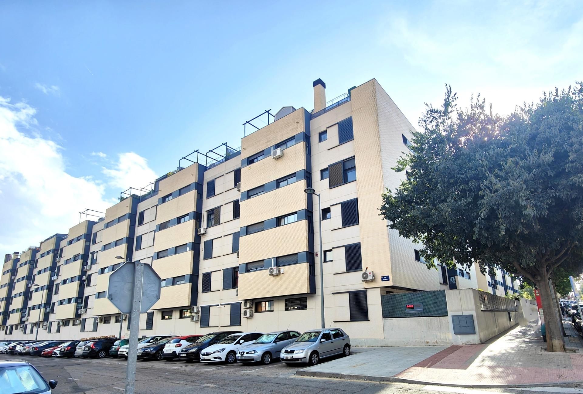 Vista exterior de Pis en venda en Valdemoro amb Aire condicionat i Calefacció