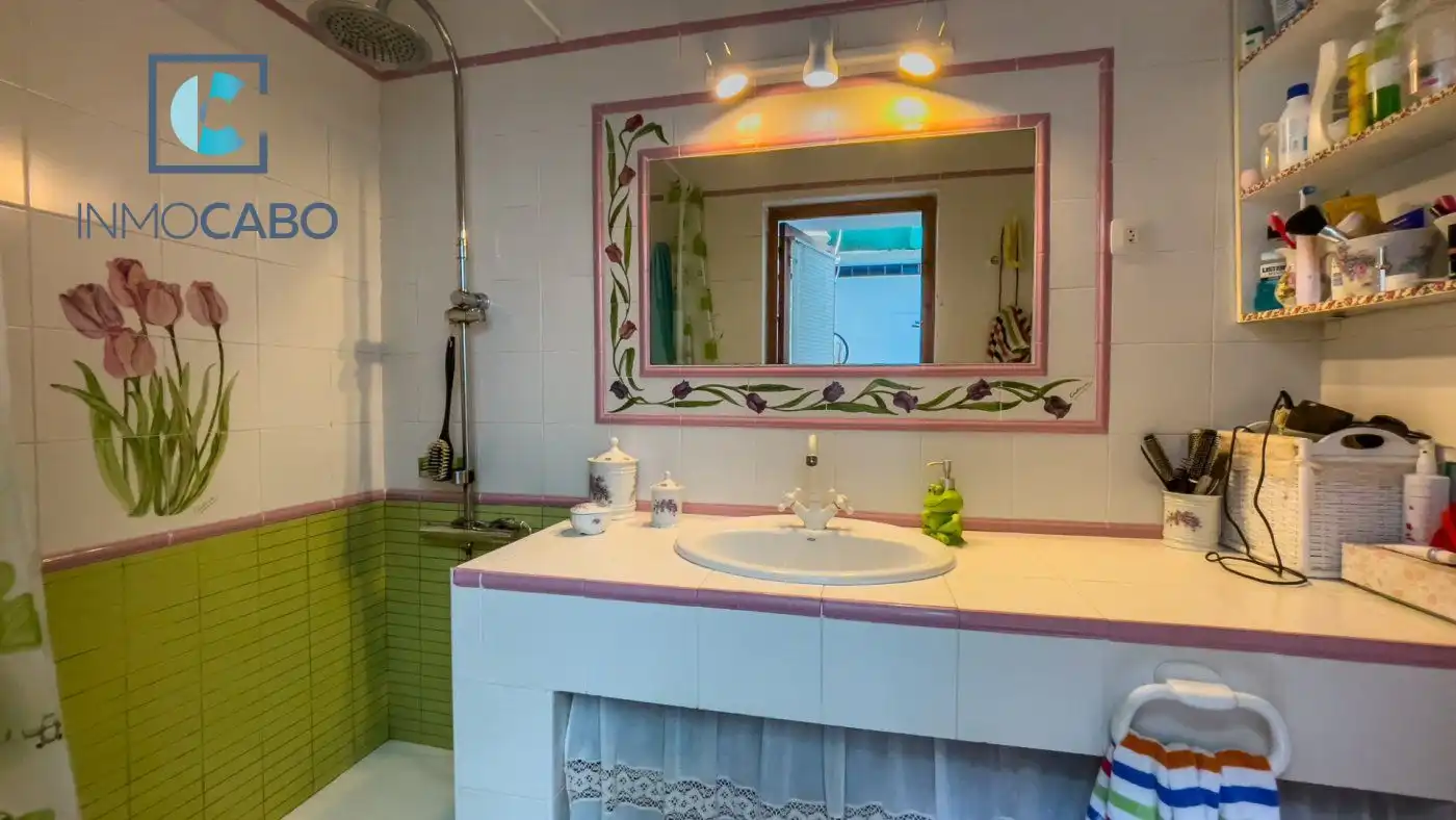 Bany de Casa o xalet en venda en Cartagena amb Terrassa i Moblat