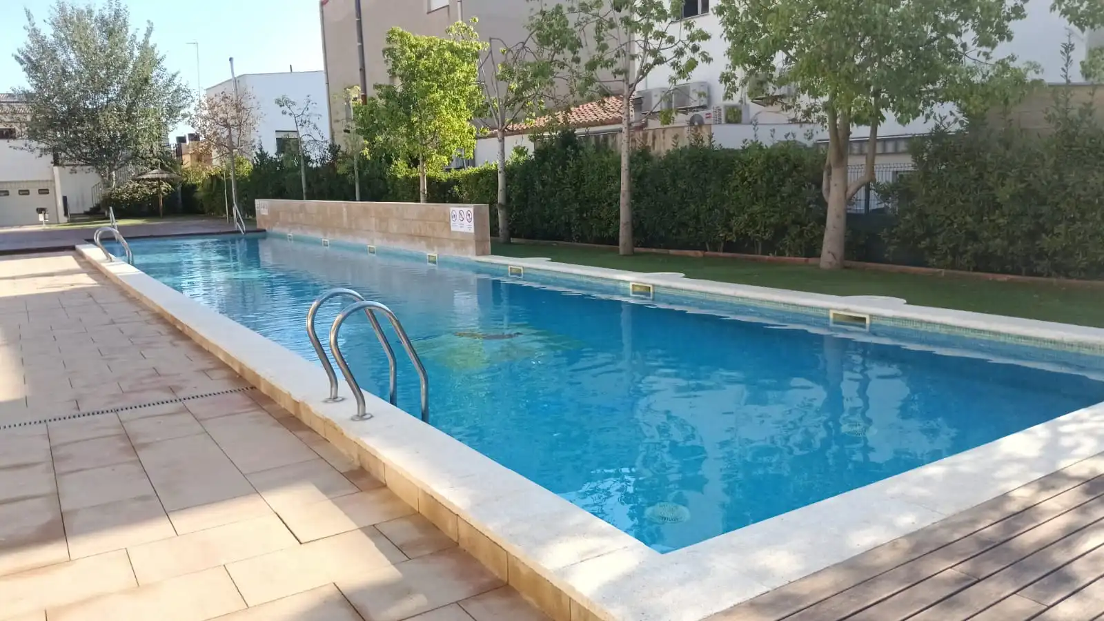 Piscina de Pis en venda en Sant Jaume d'Enveja amb Aire condicionat, Calefacció i Parquet