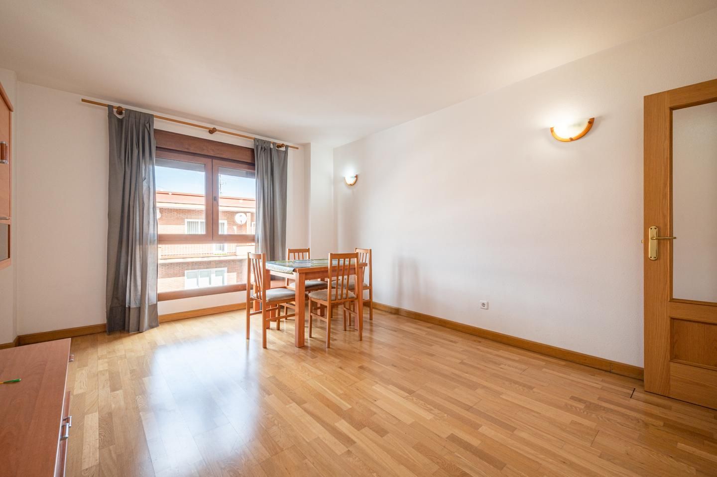 Apartment to rent in General, Casco Histórico de Barajas