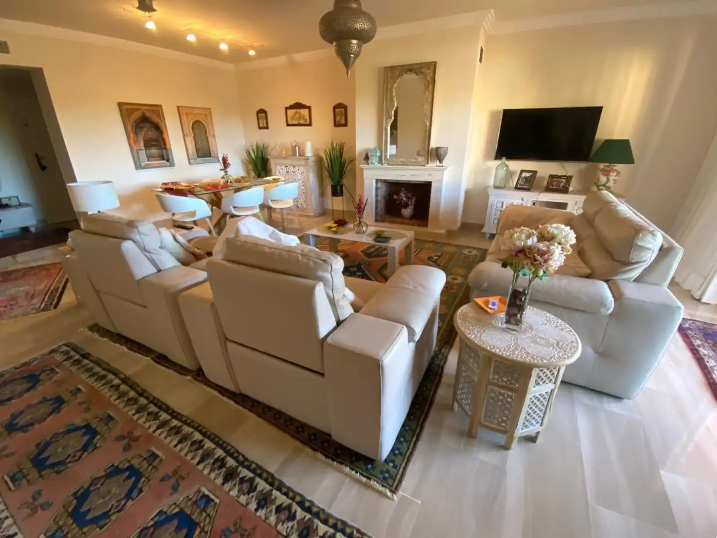 Sala d'estar de Apartament de lloguer en Sotogrande amb Aire condicionat, Calefacció i Terrassa