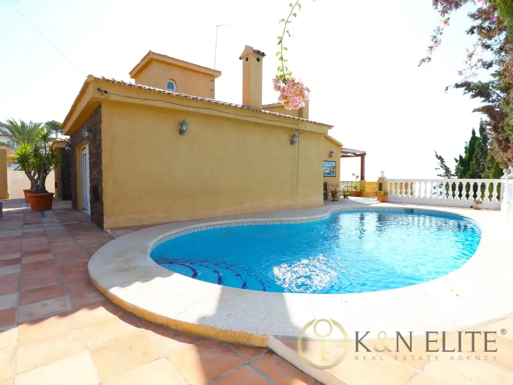 Villa zum Verkauf in AVENIDA AMERICA 16, imagen 3