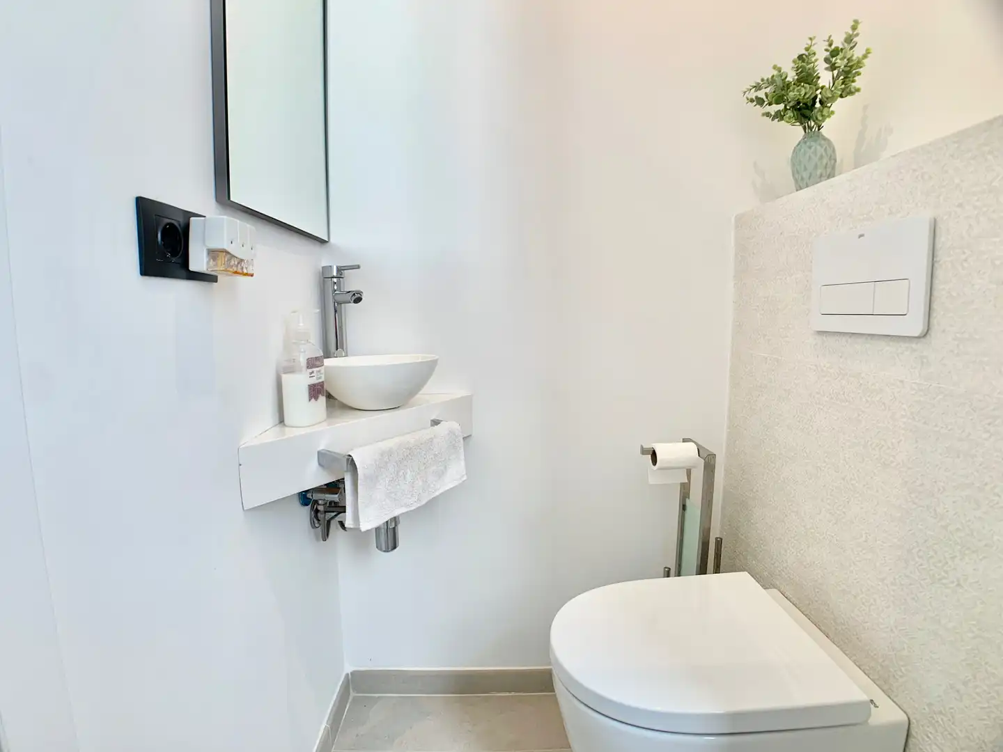 House with terrace for sale in Carrer d'Antoni Canals, imagen 26