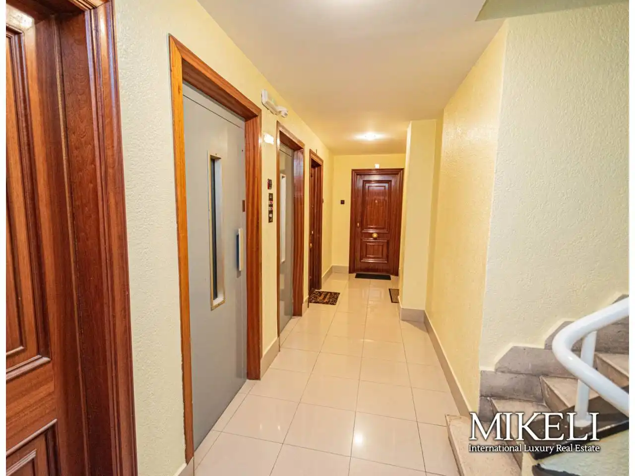 Piso en venta en Calle Vargas, Cuatro Caminos