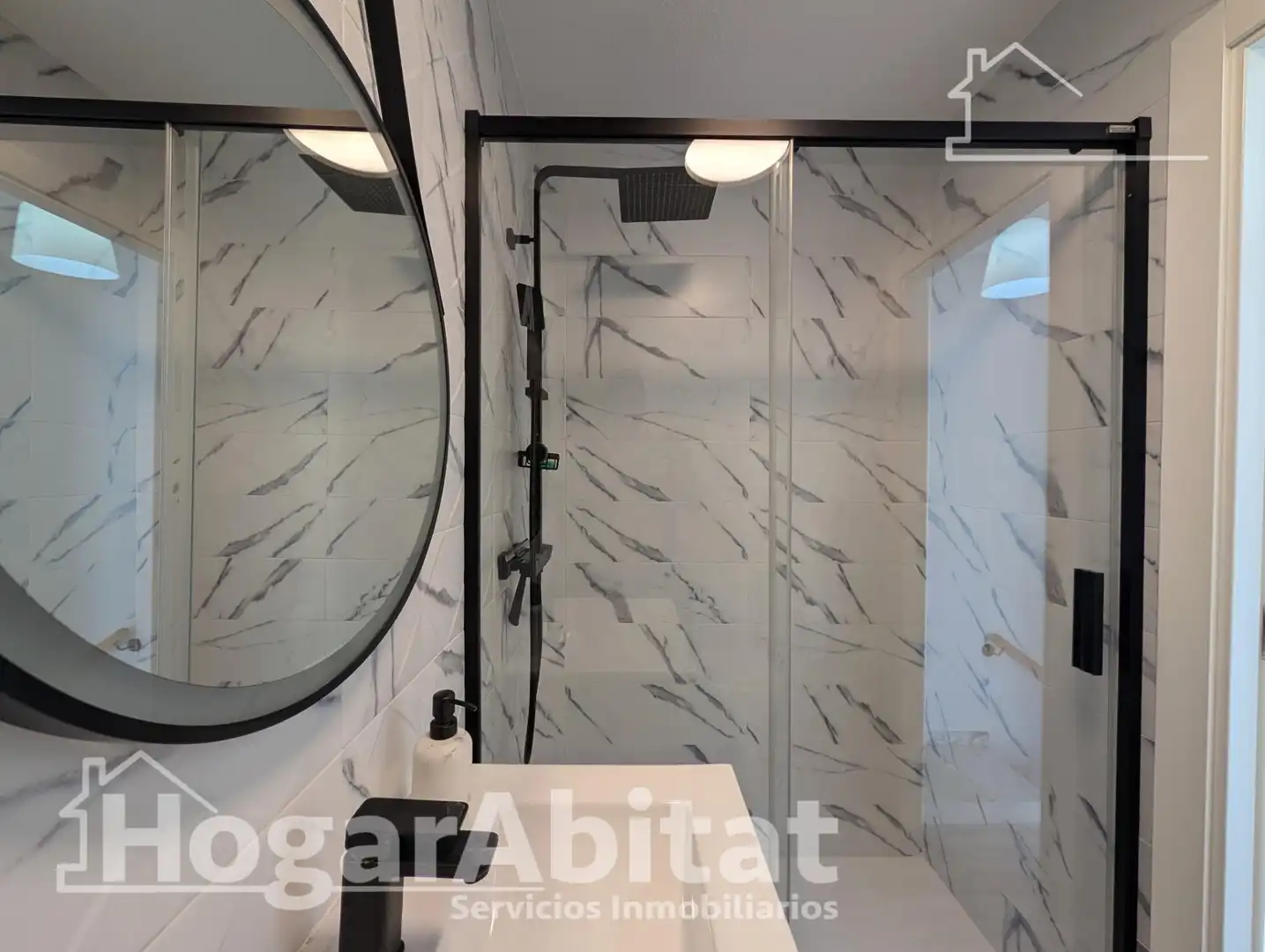 Baño de Casa adosada en venta en Santa Pola con Aire acondicionado, Calefacción y Terraza