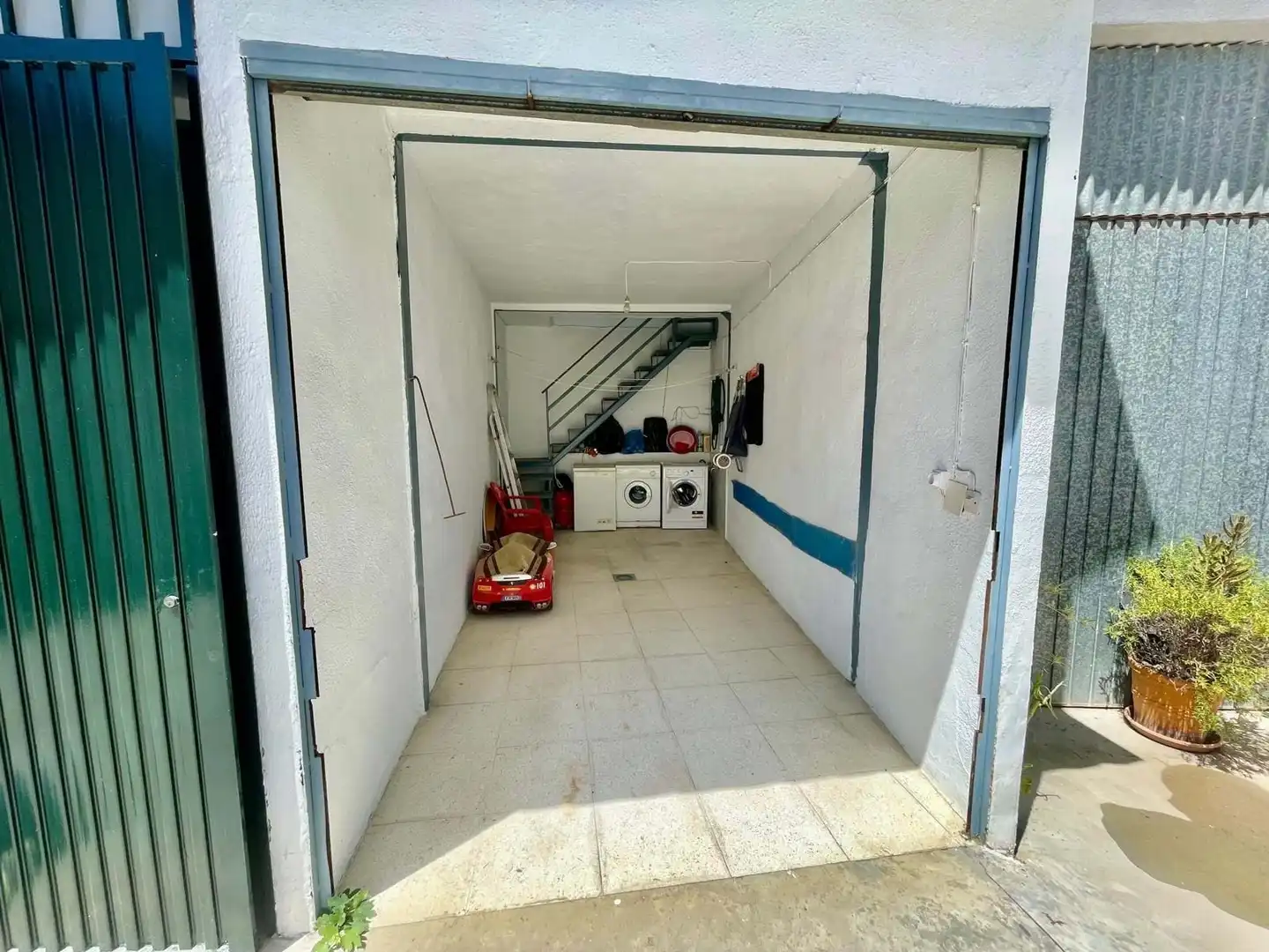 Parking of Detached homes for sale in El Carpio