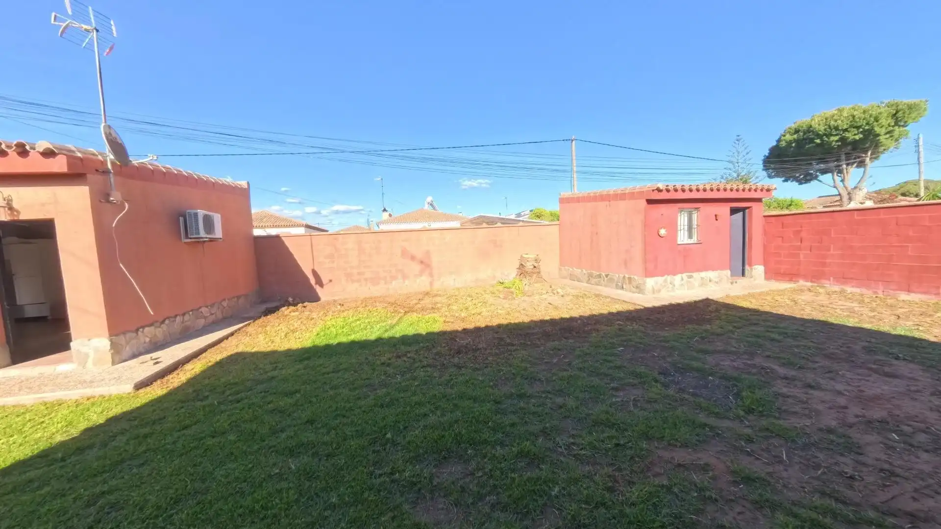 Garden of Houses for sale in Chiclana de la Frontera  with Swimming Pool