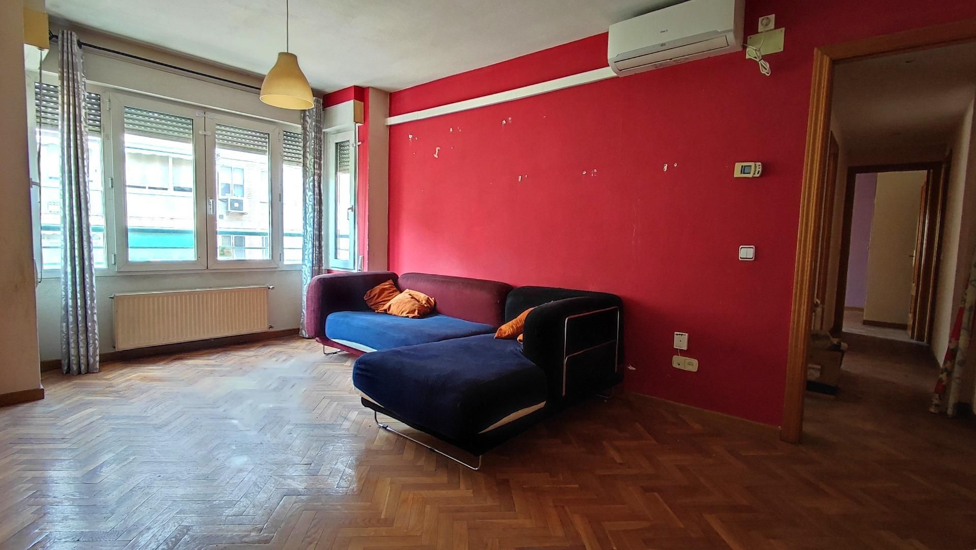 Living room of Flat for sale in  Madrid Capital  with Air Conditioner, Heating and Private garden