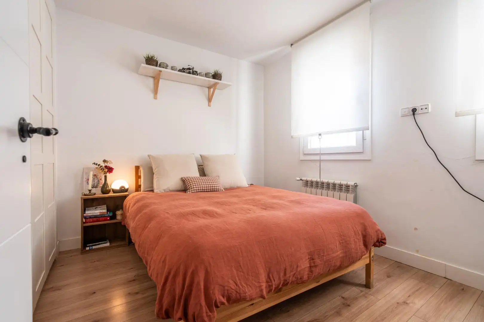Habitación de Piso en venta en Madrid con Calefacción