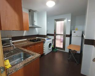 Cuina de Pis de lloguer en Santa Fe amb Aire condicionat, Parquet i Moblat