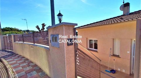 Foto 4 de Casa adosada en venda a Carrer Arboç, Aiguaviva Parc, Vidreres