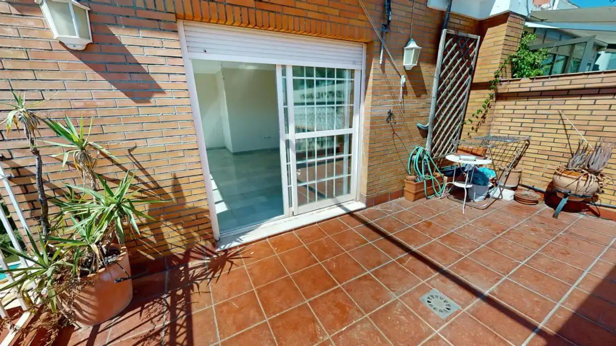 Exterior view of Flat for rent in Sevilla  with Air Conditioner, Heating and Terrace