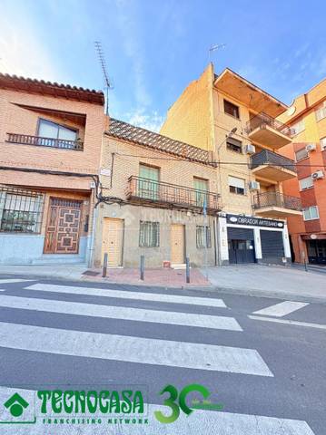 Casa adosada en Venta en Santa Bárbara