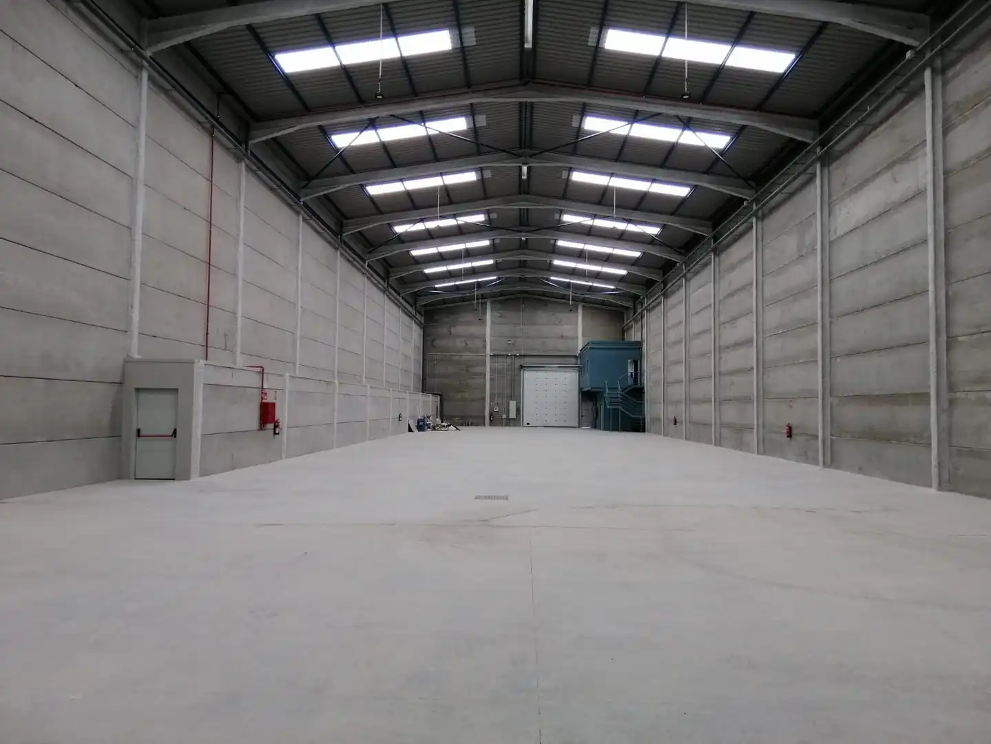 Industrial building to rent in Cruce de Arinaga, imagen 2
