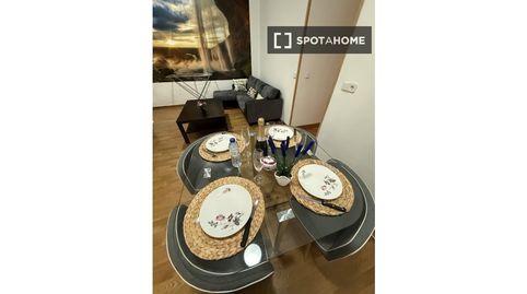 Photo 4 of Room in Palacio, Madrid Capital