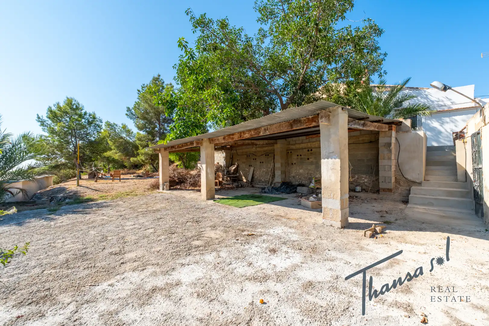 Casa adosada en venda en Alicante / Alacant amb Aire condicionat, Jardí privat i Terrassa
