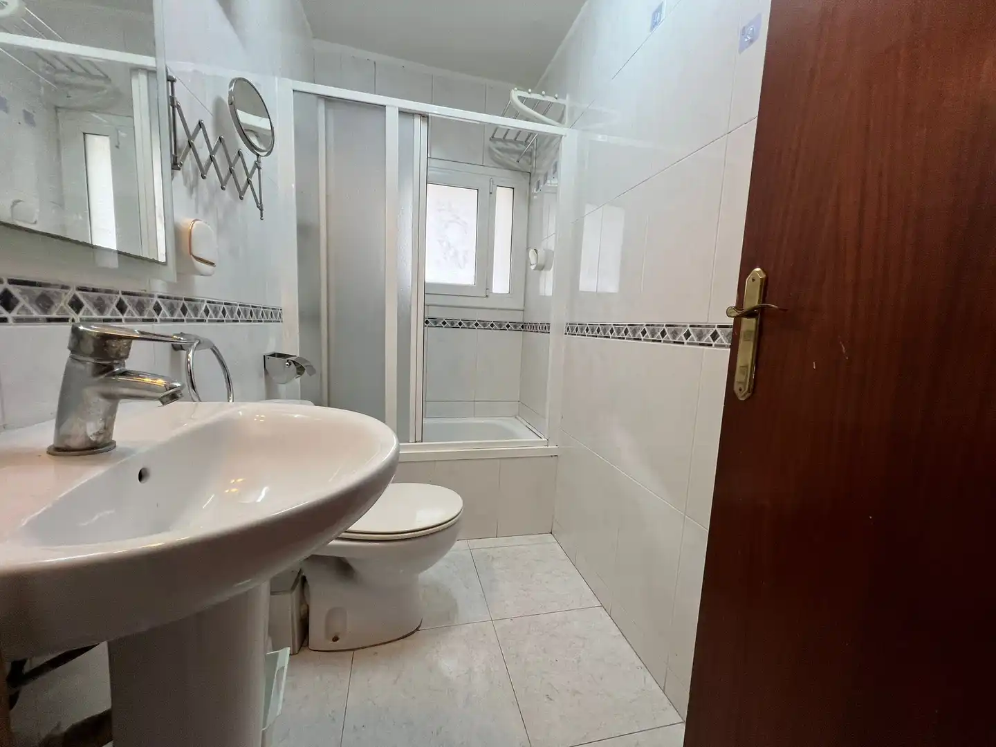 Bany de Local en venda en Barcelona