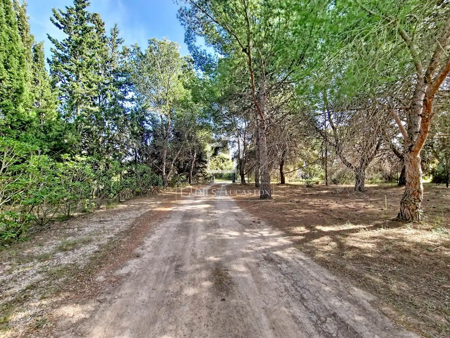 Finca rústica en venda en Vilanova i la Geltrú amb Aire condicionat, Calefacció i Jardí privat