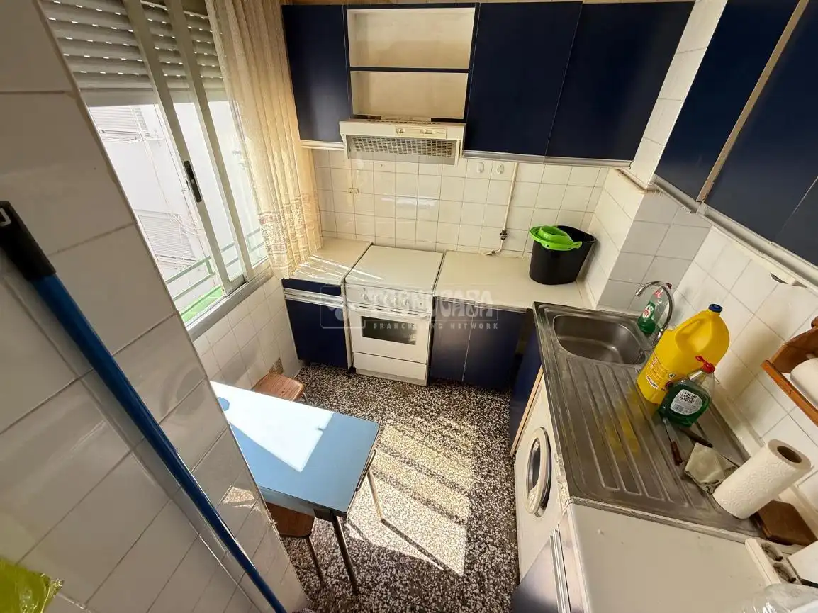 Kitchen of Flat for sale in Zaragoza
