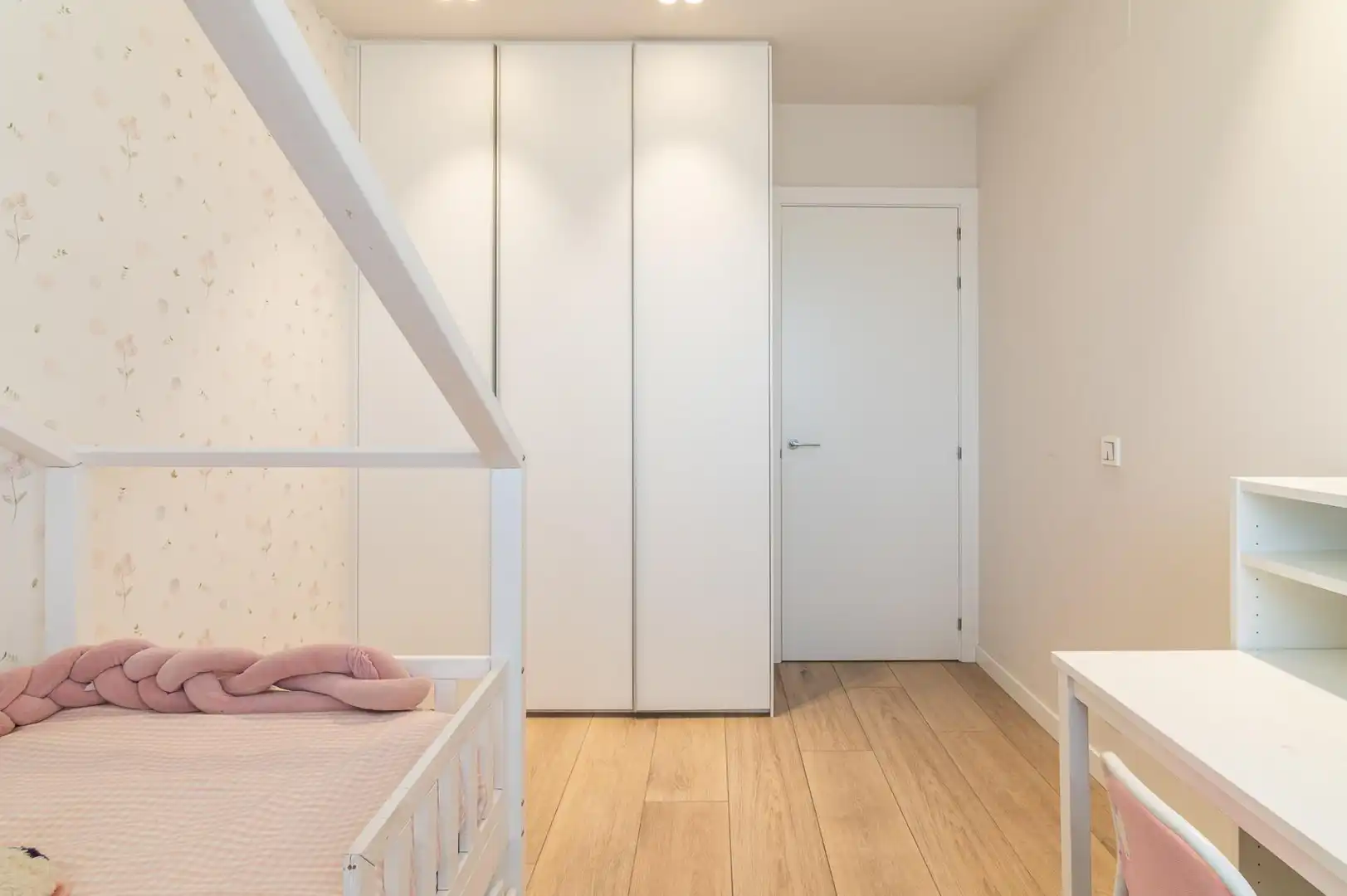 Bedroom of Flat for sale in Aranguren  with Air Conditioner, Heating and Terrace