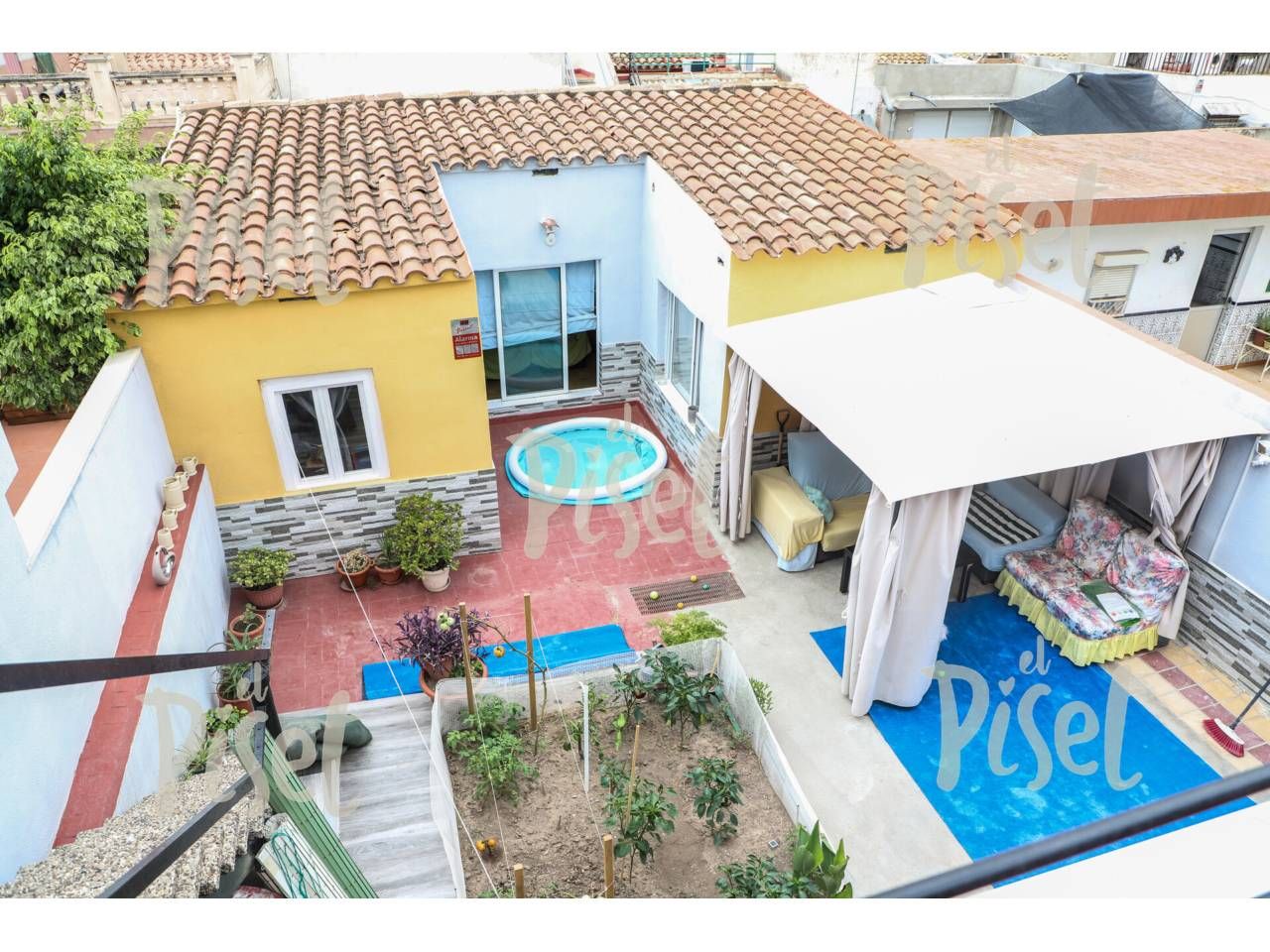 Vista exterior de Casa adosada en venda en  Tarragona Capital amb Aire condicionat, Calefacció i Jardí privat