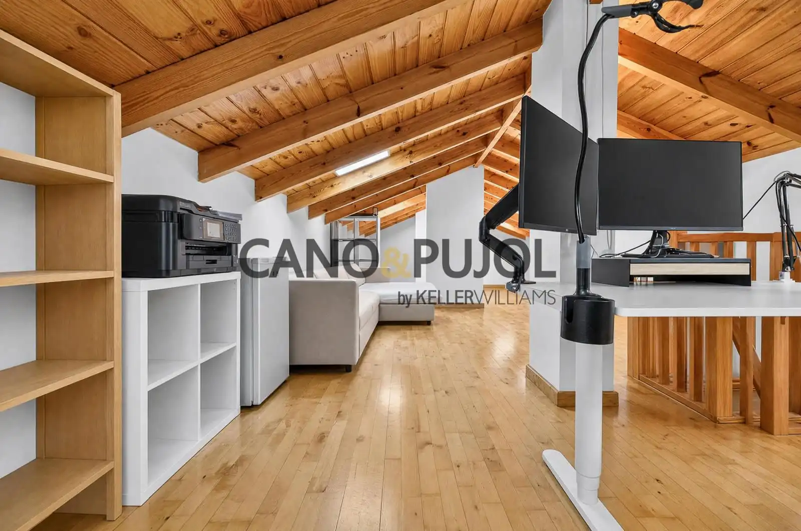 Sala de estar de Ático en venta en Rubí con Aire acondicionado, Calefacción y Jardín privado