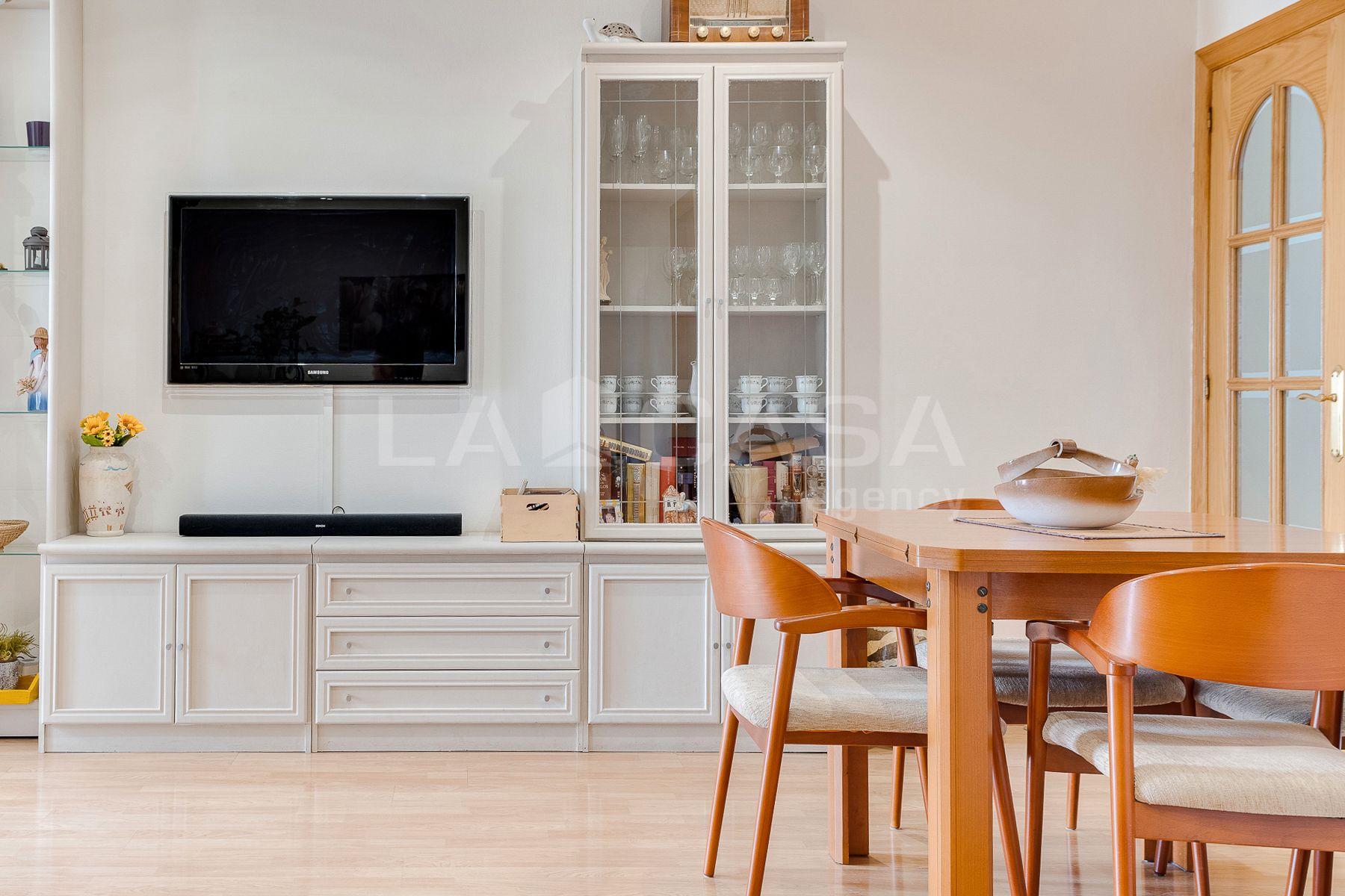 Living room of Flat for sale in L'Hospitalet de Llobregat  with Balcony