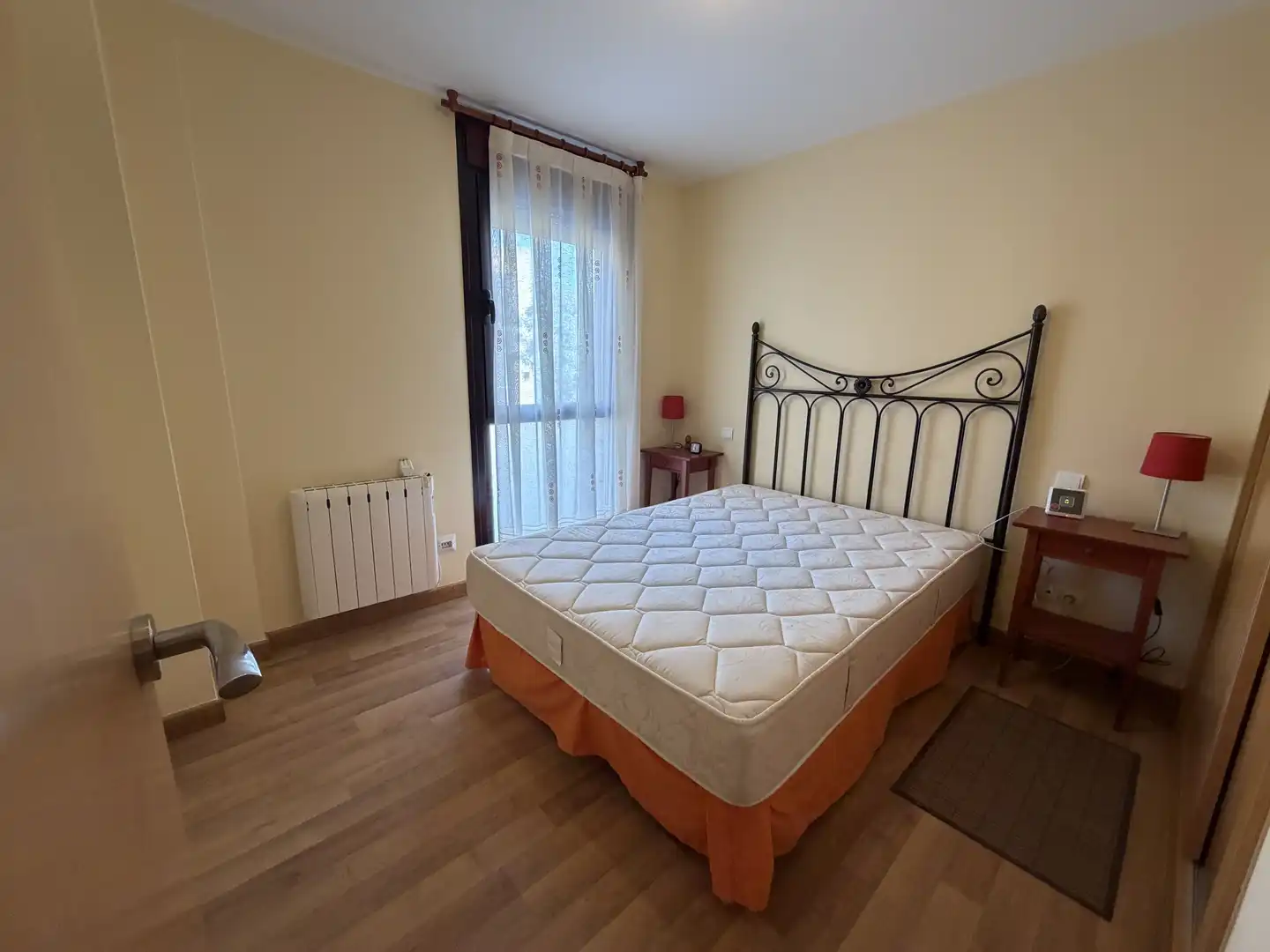 Habitación de Piso en venta en Yuncler con Calefacción, Trastero y Piscina