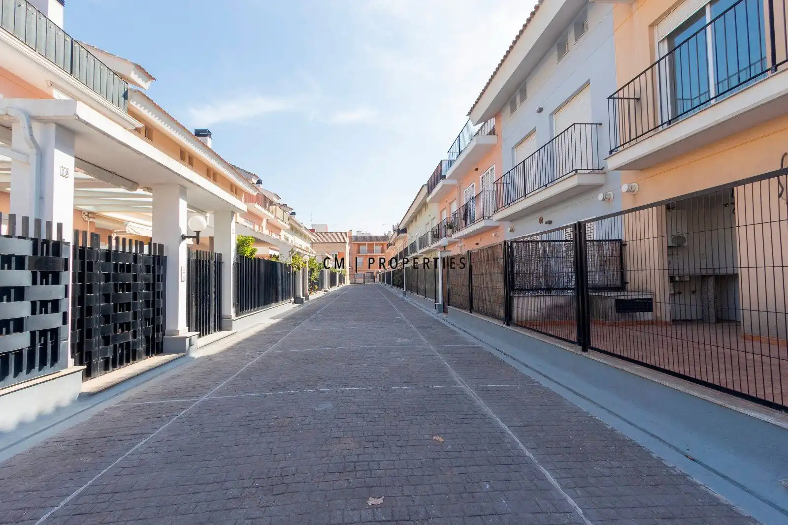 Vista exterior de Pis en venda en Moncada amb Aire condicionat, Calefacció i Terrassa