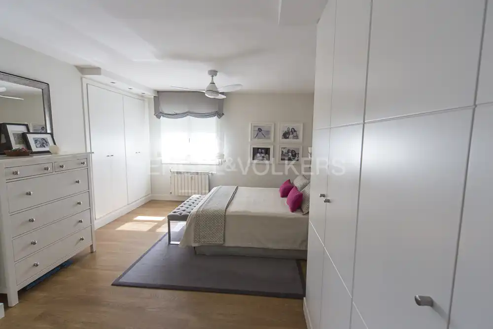 Bedroom of Attic for sale in Madrid  with Air Conditioner, Heating and Terrace
