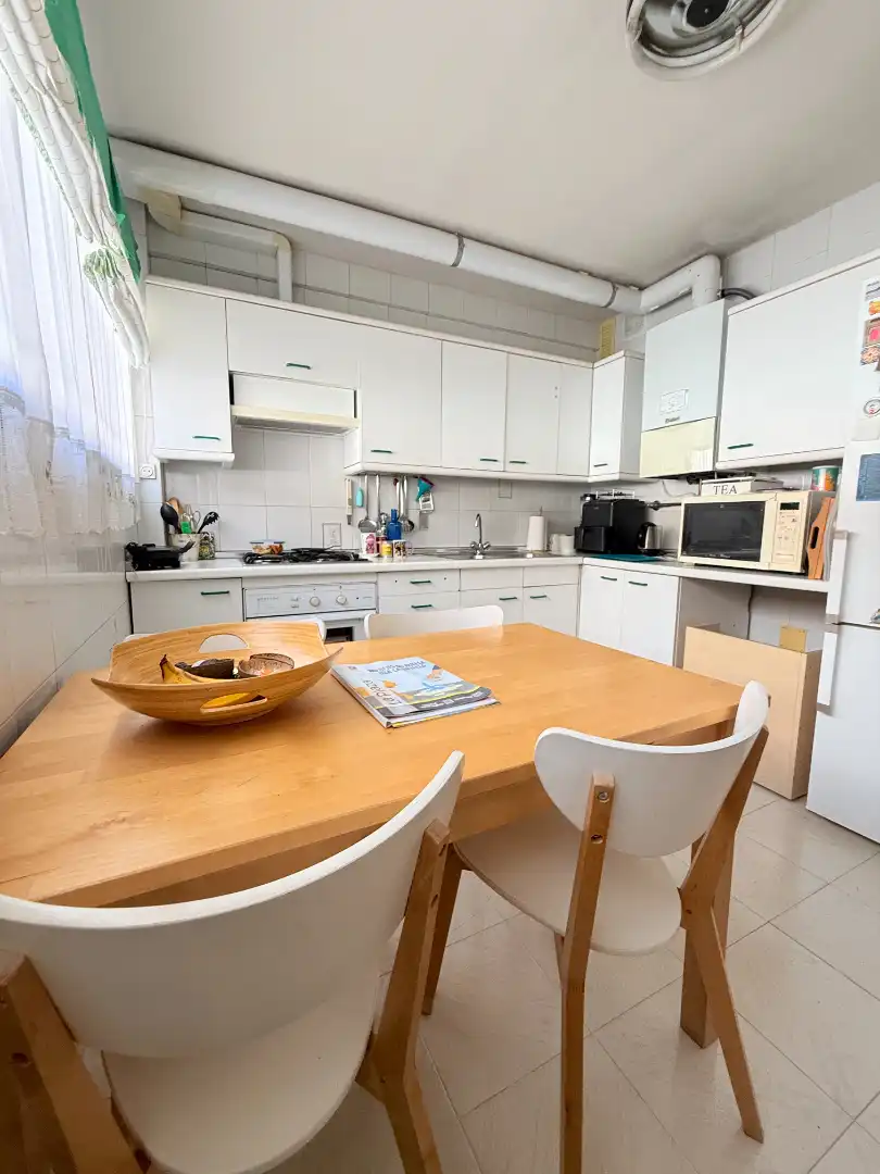 Cocina de Casa adosada en venta en San Sebastián de los Reyes con Aire acondicionado, Calefacción y Jardín privado