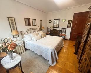 Bedroom of Flat for sale in Oviedo   with Heating, Terrace and Storage room