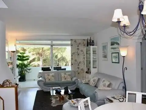 Sala d'estar de Àtic en venda en Platja de Pals