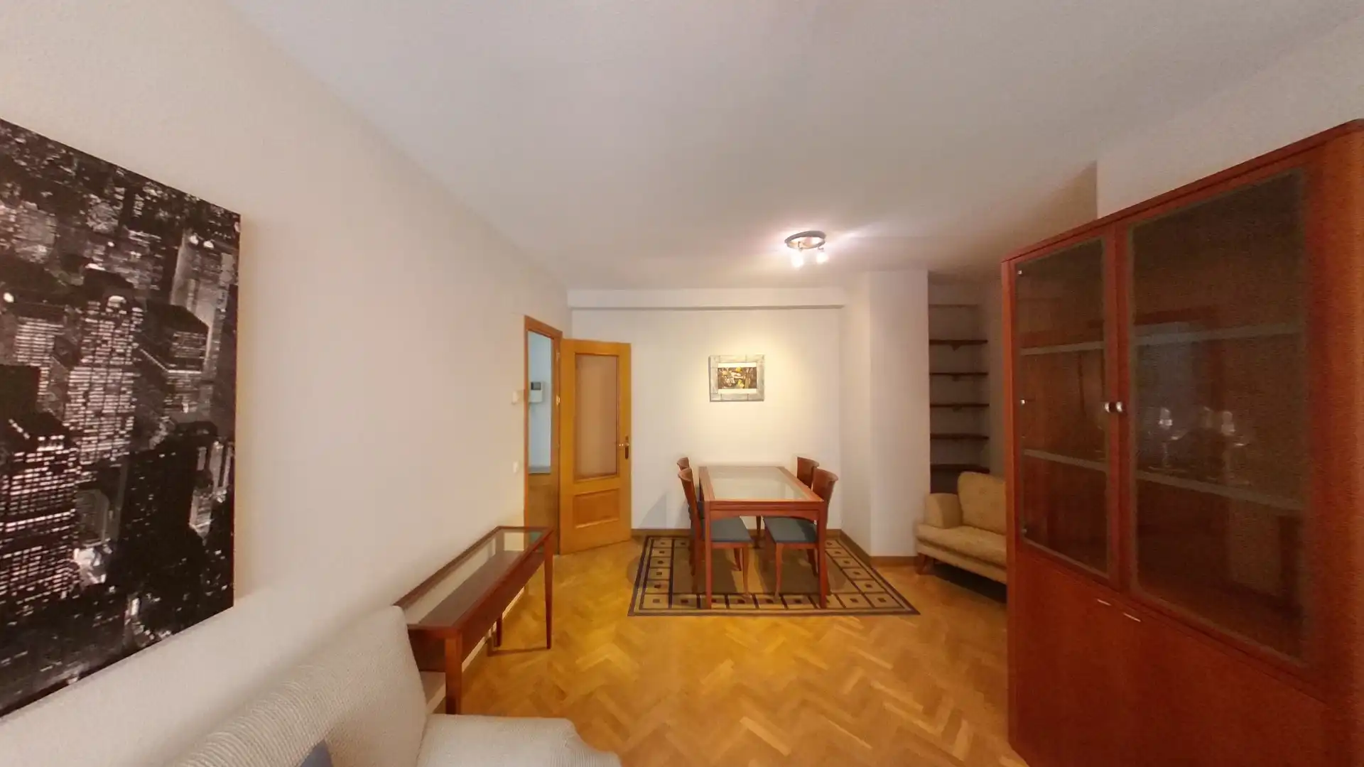 Flat for rent in Calle de Rafael Bergamín, San Juan Bautista