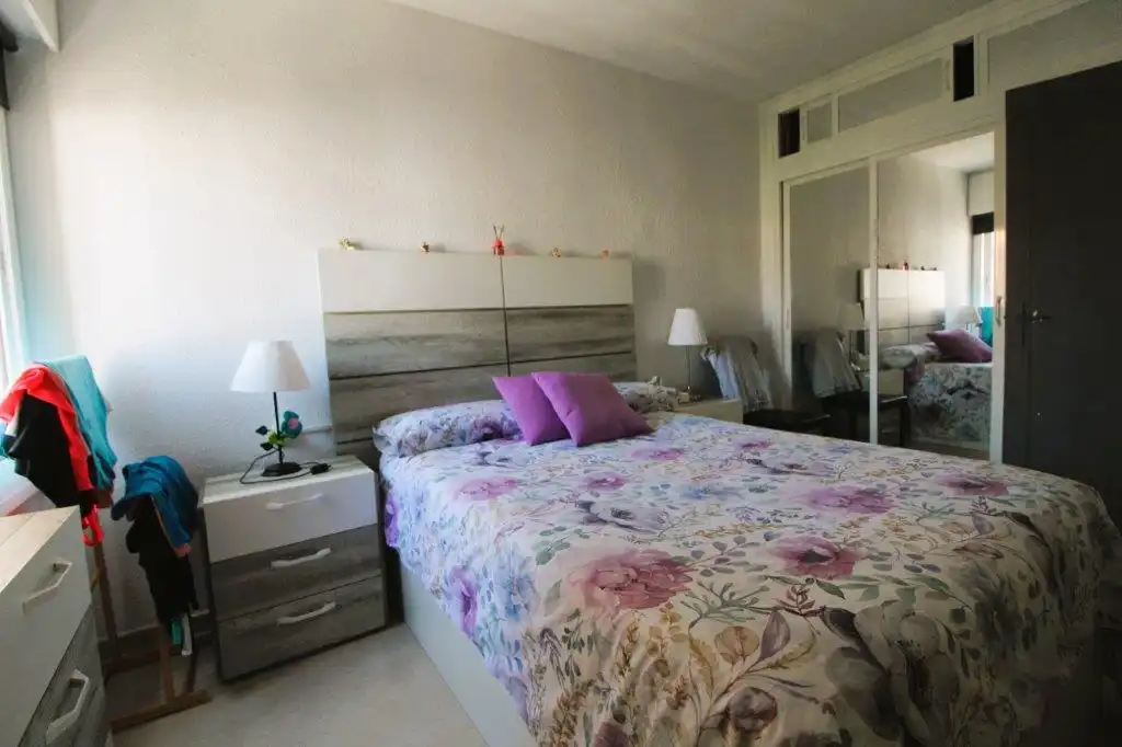 Habitación de Apartamento en venta en Benalmádena con Aire acondicionado, Terraza y Amueblado