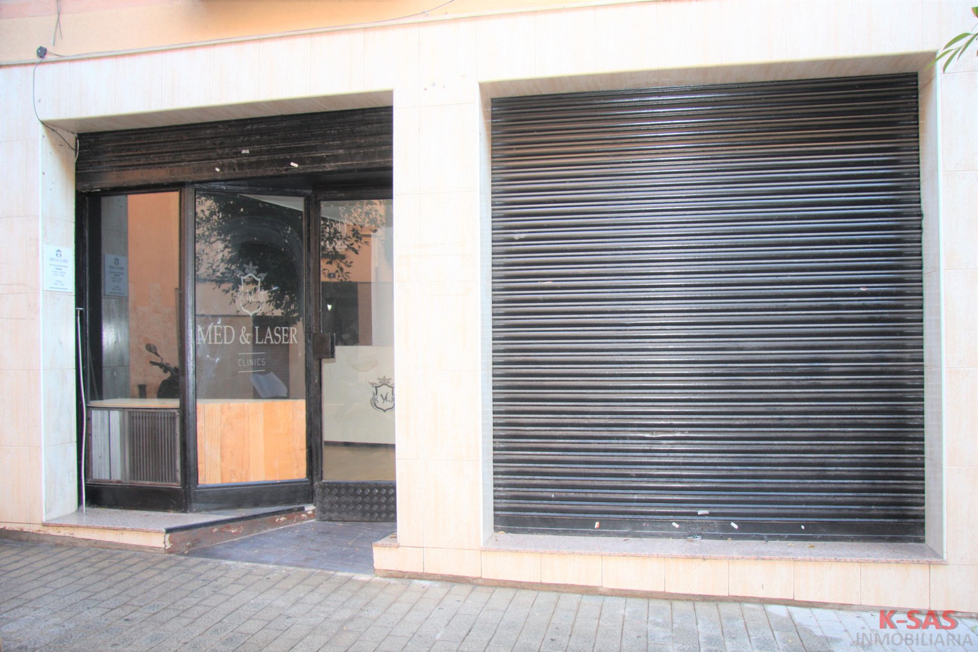 Local en venda en Esplugues de Llobregat amb Aire condicionat i Parquet