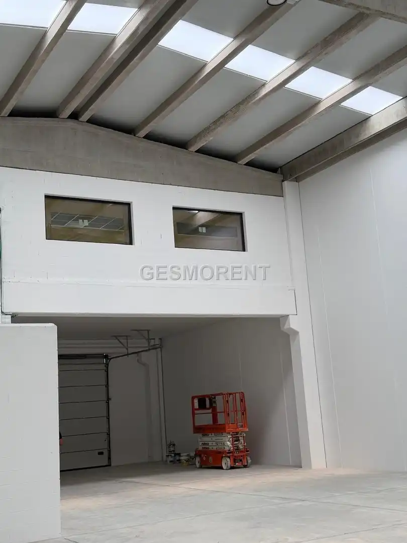 Nave industrial de alquiler en Viladecans