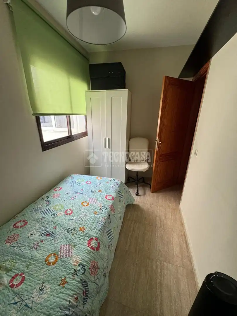 Habitación de Ático en venta en Arrecife con Amueblado y Balcón