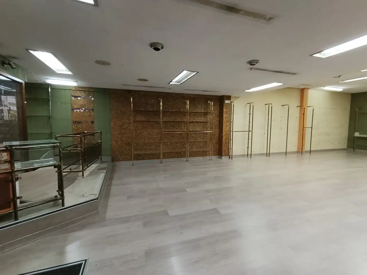 Business premises for sale in Calle de las Carnicerías, imagen 2