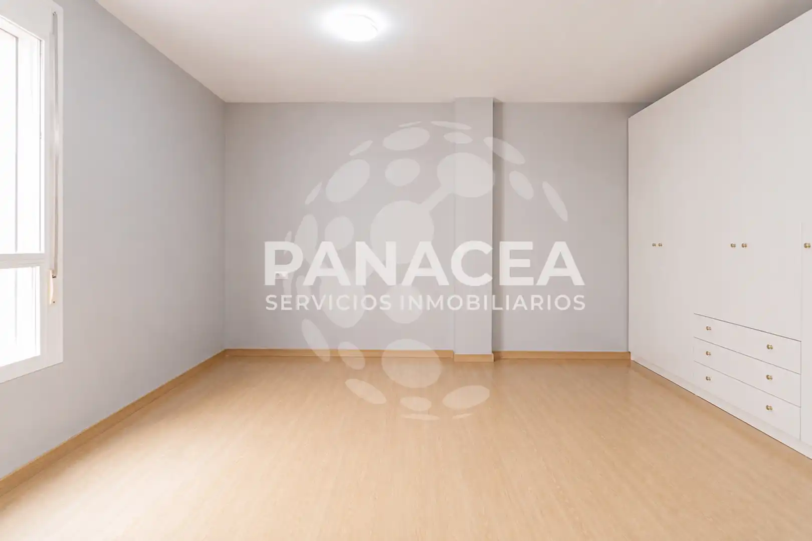 Piso en venta en Roquetas de Mar con Amueblado, Horno y Microondas