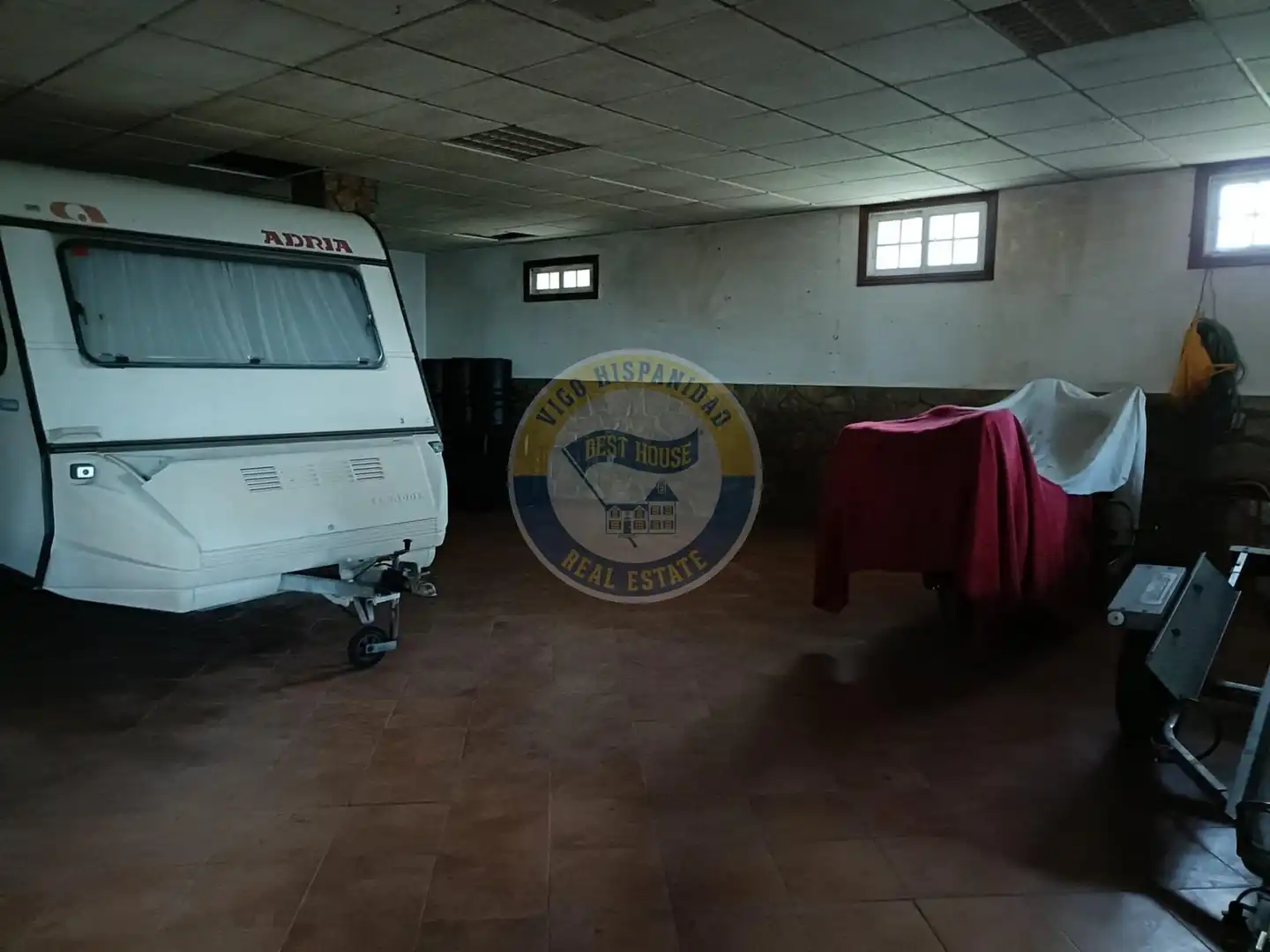 Finca rústica en venta en Vigo  con Calefacción, Trastero y Piscina