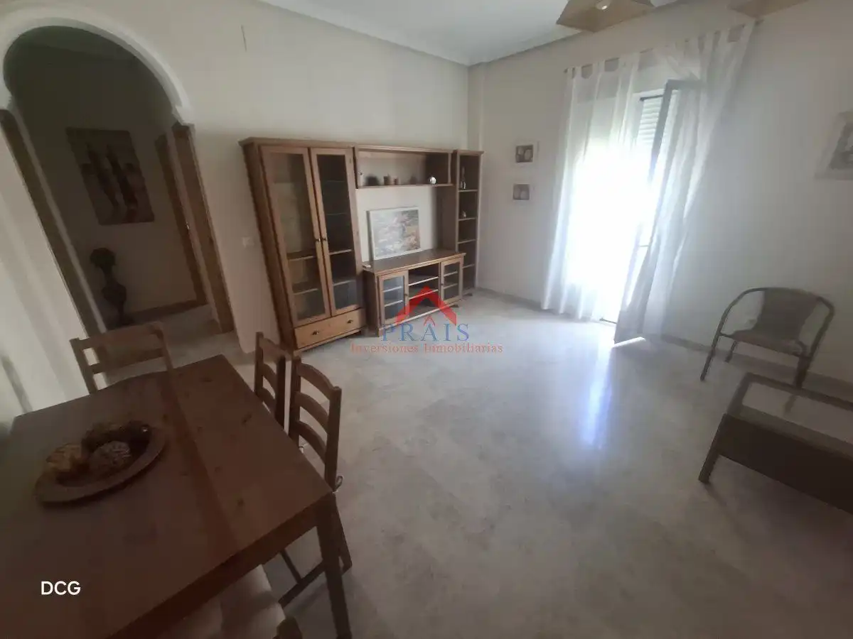 Sala d'estar de Pis de lloguer en Utrera amb Terrassa