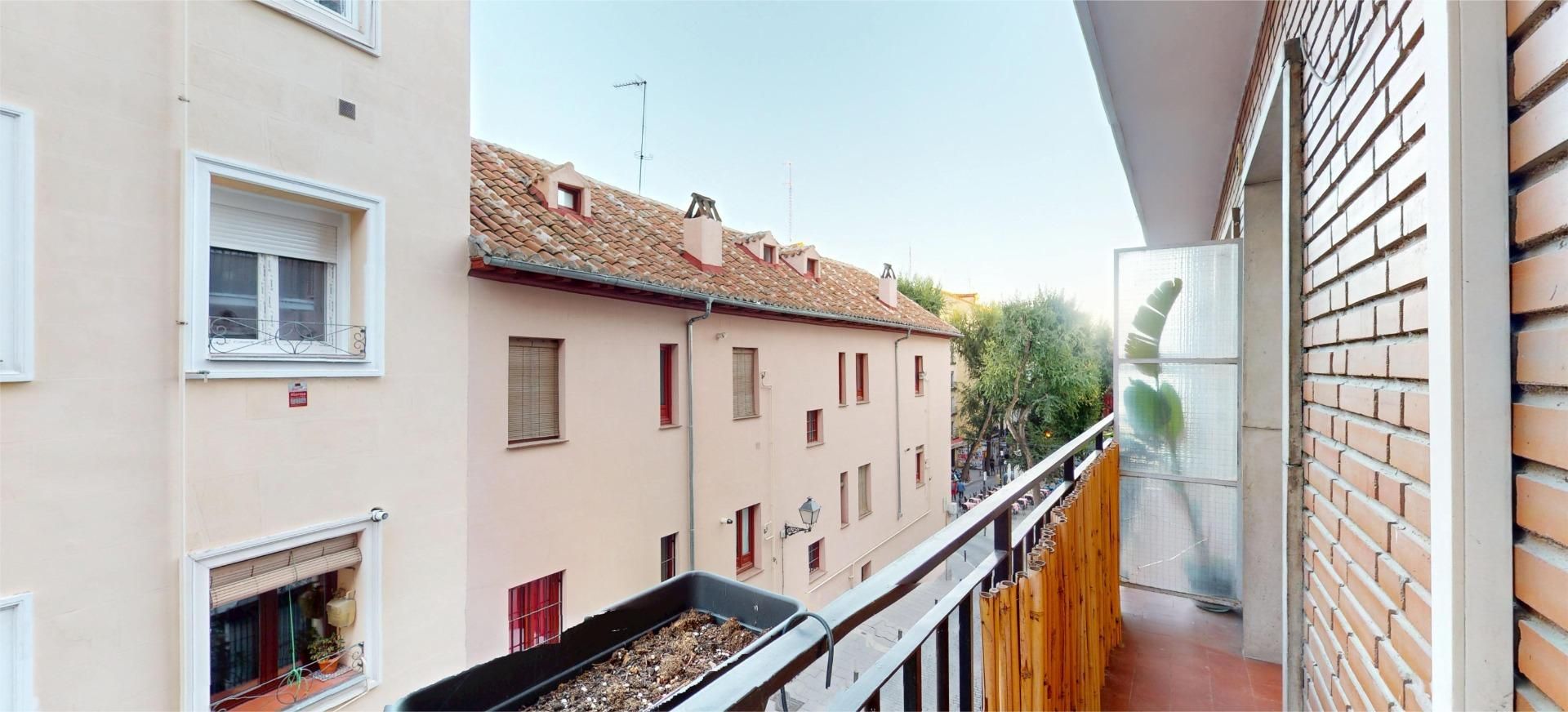 Exterior view of Flat to rent in  Madrid Capital  with Air Conditioner, Heating and Parquet flooring
