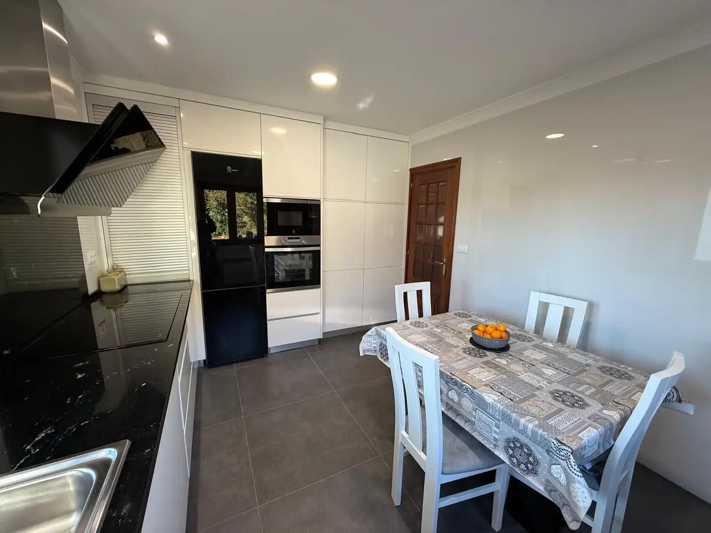 Cocina de Casa o chalet en venta en Lugo con Aire acondicionado, Calefacción y Terraza