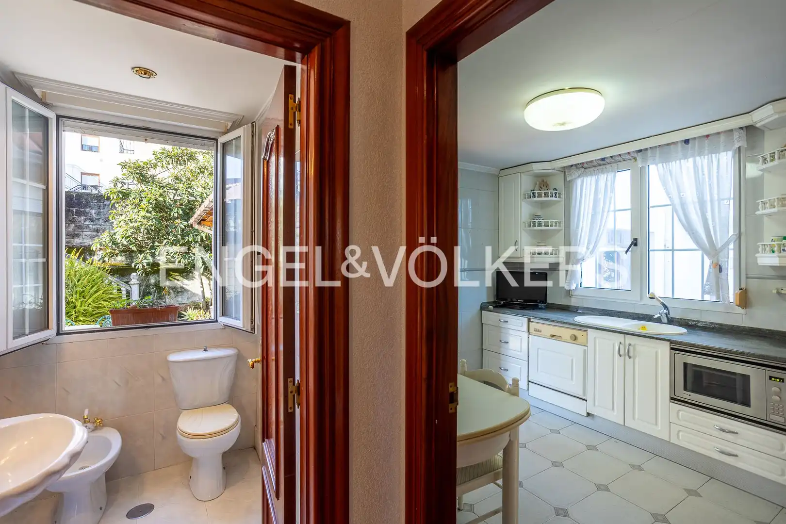 Kitchen of Houses for sale in Marina de Cudeyo  with Heating, Private garden and Terrace