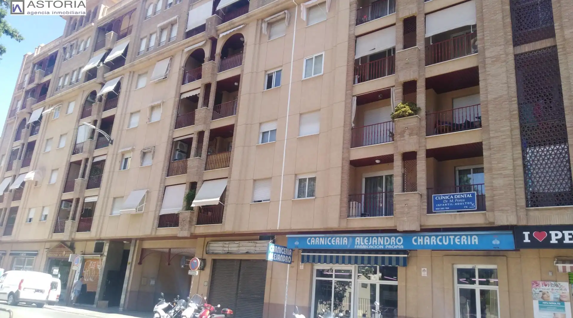 Außenansicht von Wohnungen zur Miete in  Granada Capital mit Möbliert und Balkon