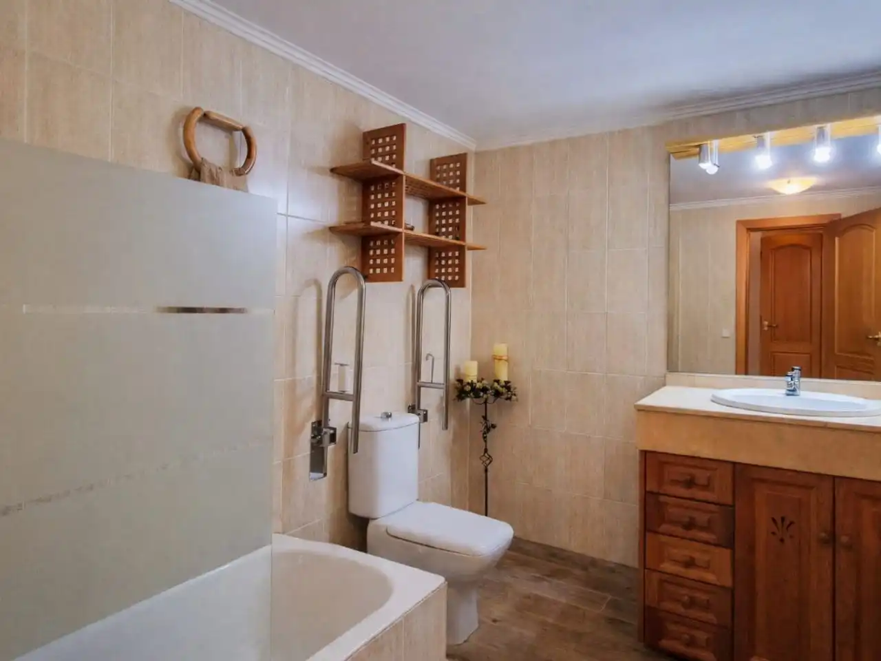 Semi-detached house with pool for sale in Carrer del Turc 17, imagen 8
